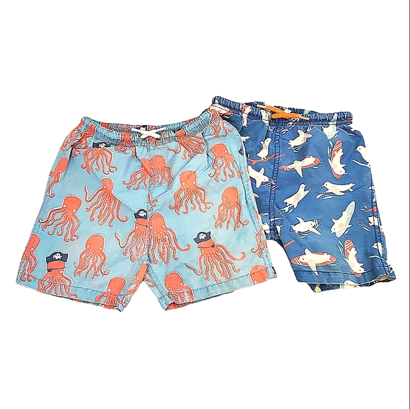 Babyhug Cotton Woven Mid Thigh Length Shorts With Sea Life Print - Navy Blue